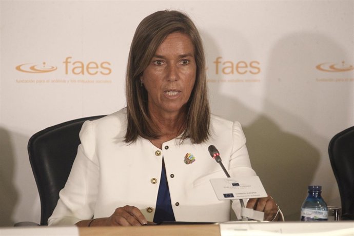 Ministra de Sanidad, Ana Mato