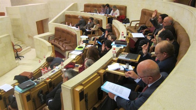 Votación final del debate de presupuestos en el Pleno del Parlamento