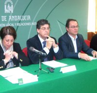 Valderas pide "más agilidad" en caso ERE y dejar la "nebulosa del desconocimiento y de la marcha atrás y adelante"