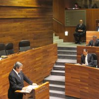 Cascos dice que el rechazo de las cuentas anuncia "el fin de ciclo de la hegemonía de los socialistas"