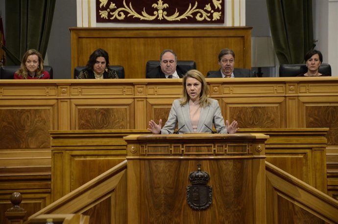 María Dolores de Cospedal en el pleno de las Cortes