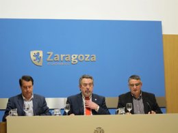 Belloch presenta el proyecto de convesión de Pontoneros en residencia UZ