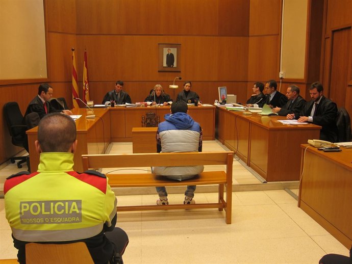 Juicio por el atraco a la joyería Tous de 2012