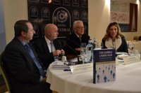 Rafael Escuredo: "En mi época los políticos corruptos eran carteristas; ahora son mafias organizadas"