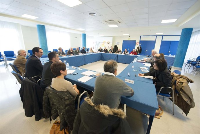 Alli preside la reunión del Consejo Navarro de las Personas Mayores.