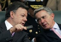 El Gobierno niega las acusaciones de Uribe contra Santos