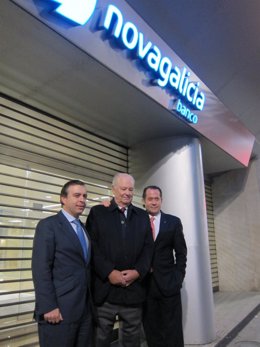Botas, Javier Etcheverría y Escotet visitan la sede de Novagalicia en Vigo
