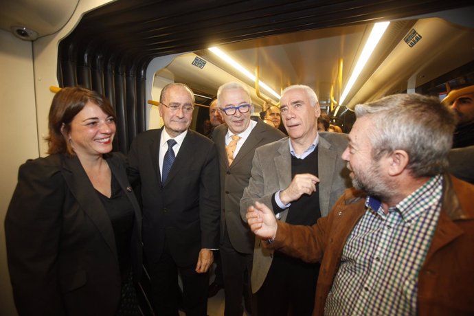 Cortés, Sánchez Maldonado, Alonso y De la Torre, en el metro de Málaga.