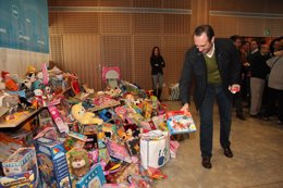 Bauzá en el brindis solidario