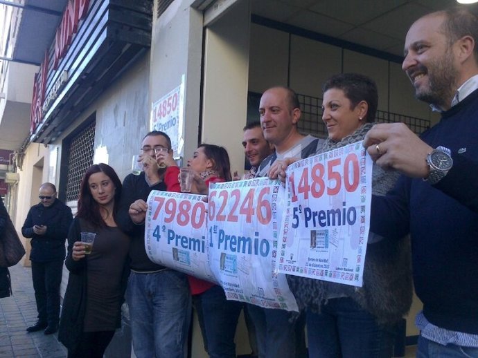 Manises reparte parte del Gordo, un cuarto y un quinto