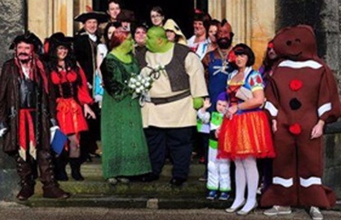 CANCER BODA SOLIDARIA SHREK Y FIONA