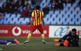 Pedro le regala el liderato al Barça