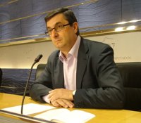Centella (IU): Los sindicatos deben tener financiación pública con "control público" y privada "con control interno"