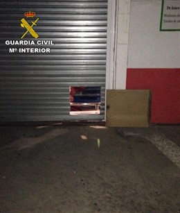 Brutón practicado para el robo en un comercio