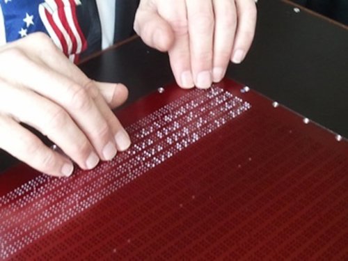 Tablet Braille para invidentes