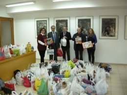 Entrega de productos solidarios del Consell de Mallorca