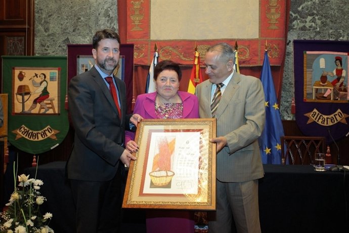 Homenaje a Ángela Alonso