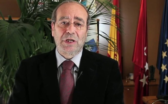 El alcalde durante su mensaje navideño