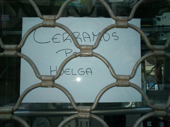 Comercio cerrado por huelga general del 14 de noviembre