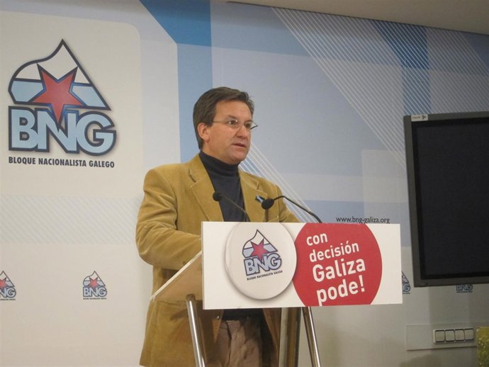El portavoz nacional del BNG, Xavier Vence, en rueda de prensa