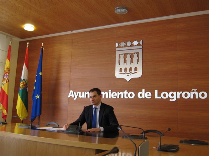 El portavoz del Equipo de Gobierno, Miguel Sáinz, informa de Junta de Gobierno