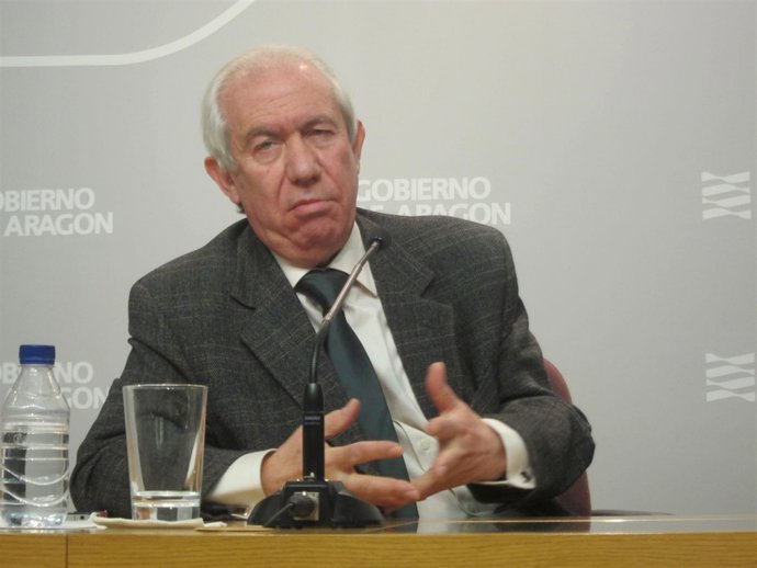 El consejero de Economía y Empleo del Gobierno de Aragón, Francisco Bono.
