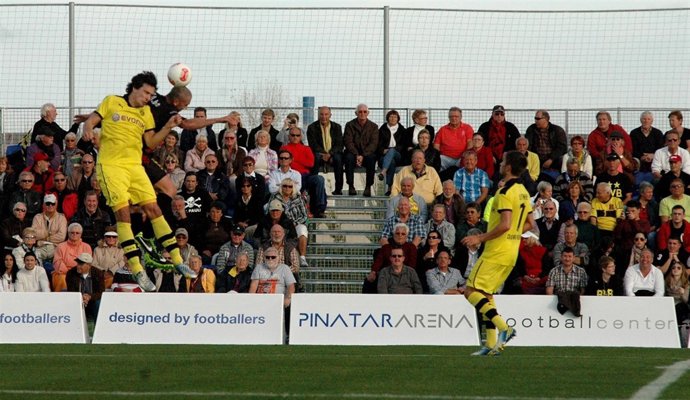 El Borussia Dortmund jugando en Pinatar Arena