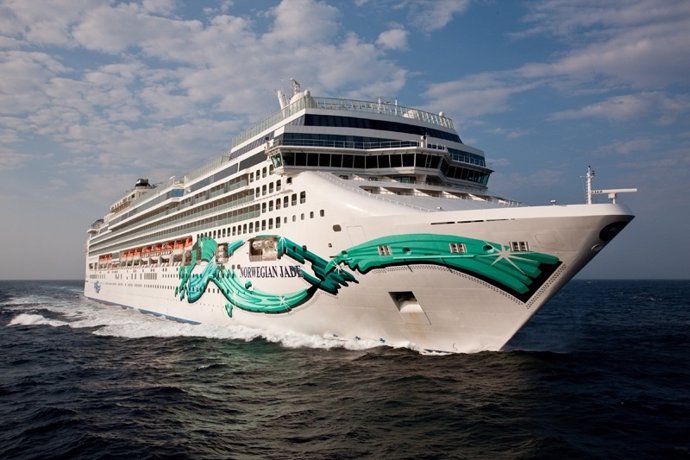 Aerial Norwegian Jade Off Cannes - Mediterranean Seanorwegian Jade - Norwegian C