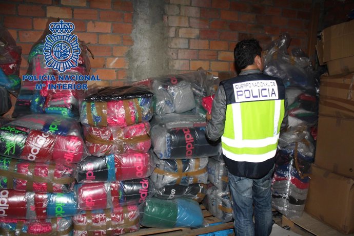 La Policía desarticula la mayor red de falsificación conocida en España