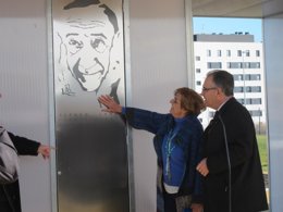 La mujer de Alfredo Landa y el alcalde de Pamplona.