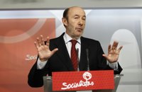 Rubalcaba dice que su decisión de presentarse o no a las primarias no depende del resultado de las europeas