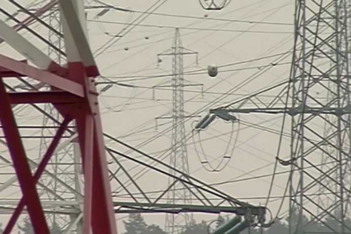 La luz subiría entre el 2% y el 4% en enero