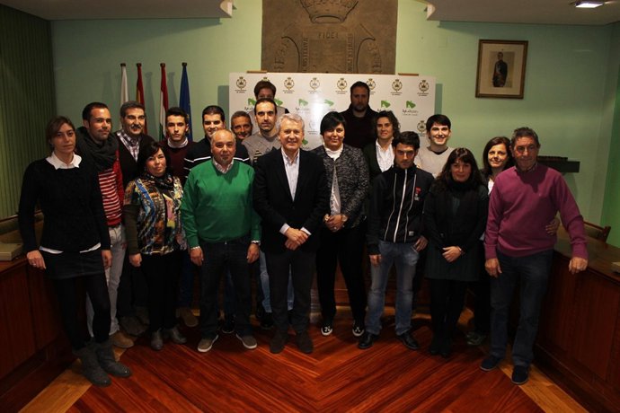 Reunión con las peñas de la localidad de Arnedo