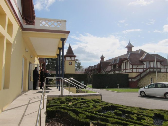 Caballerizas y Paraninfo