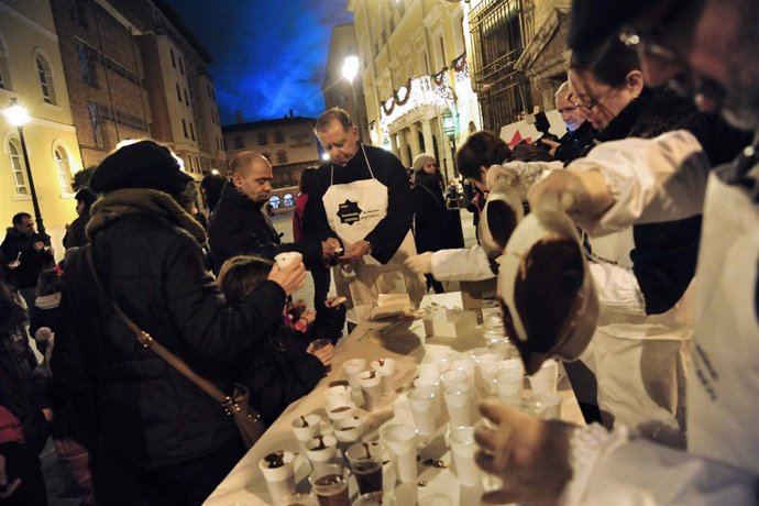 Chocolatada de la Asociación Vecinos Centro Histórico de Teruel.