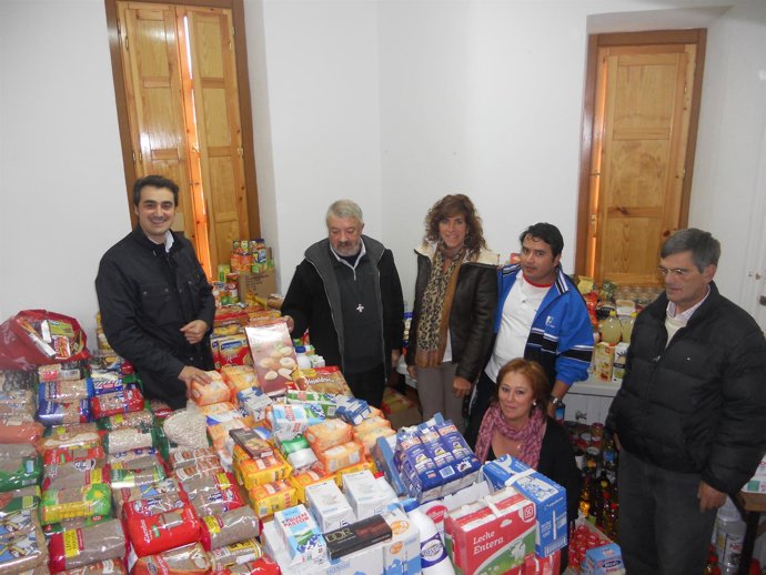 Recogida de alimentos en Alfoz de Lloredo