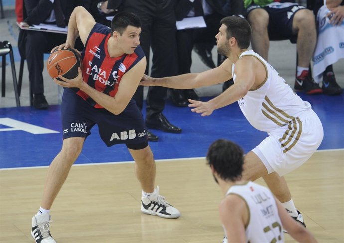 Milko Bjelica Felipe Reyes Caja Laboral Real Madrid             
