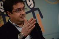 El PSOE rechaza "el viaje a ninguna parte" de Mas e insiste en la necesidad de dialogar para "seguir viviendo juntos"