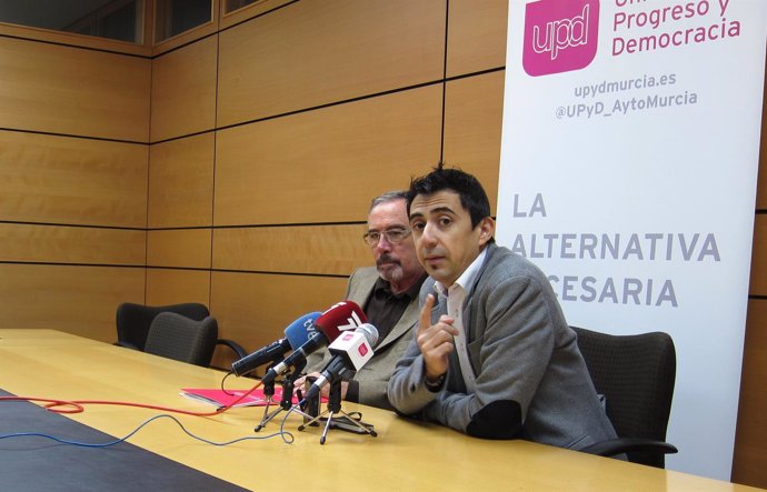 Serna y Sotomayor (UPyD) en rueda de prensa