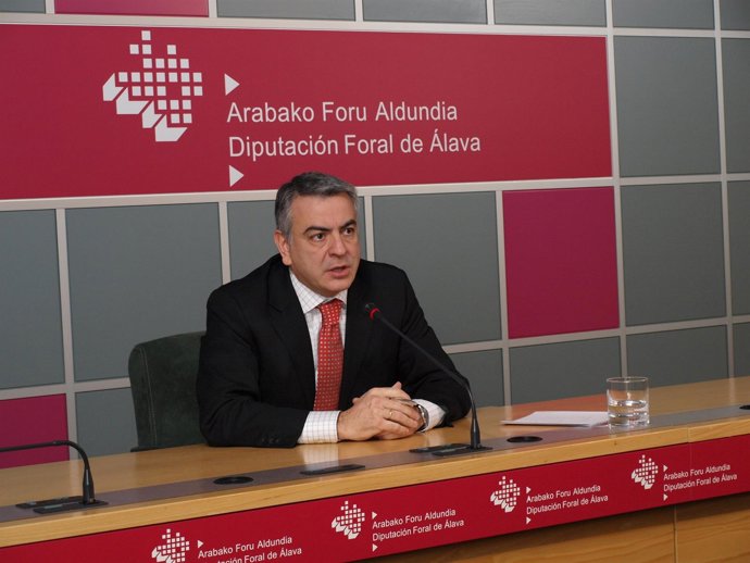 Javier de Andrés, diputado general de Álava