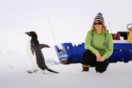 Barbara Tucker,  pasajera del barco atrapado en la Antártida