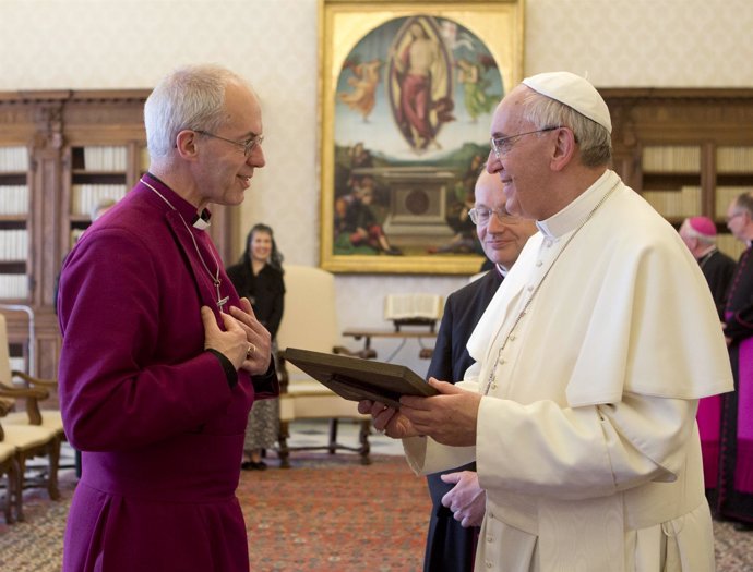 Papa Francisco y Arzobispo de Canterbury 