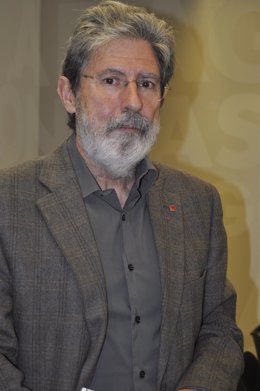El diputado de IU-Aragón Adolfo Barrena.