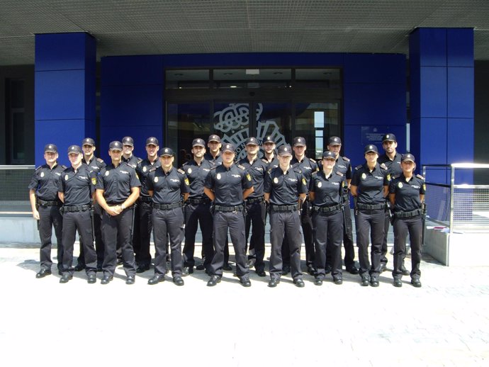 Los Alumnos De La Policía De Santander