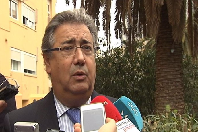 Zoido confía en ampliar más distancia con PSOE