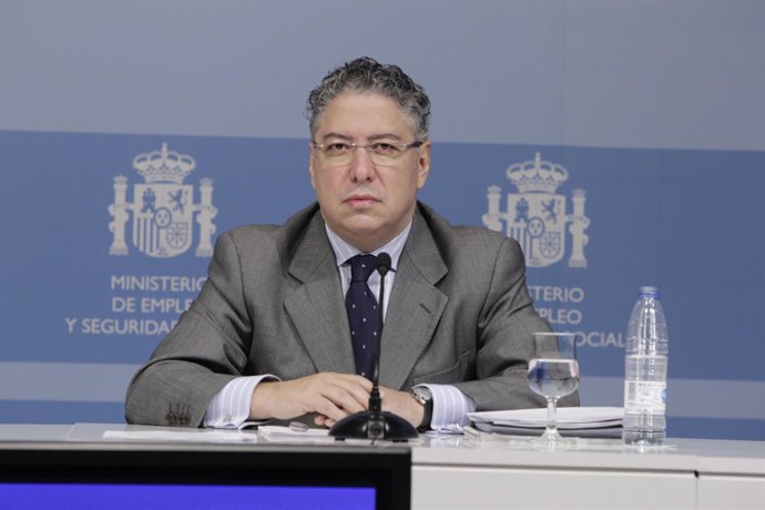 Engracia Hidalgo y Tomás Burgos presentan los datos del paro