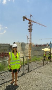 Panamá.- Ministra española de Fomento podría visitar Panamá para mediar en el conflicto con Sacyr