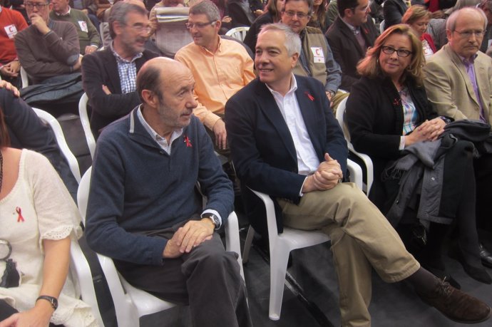 Alfredo Pérez Rubalcaba (PSOE) Pere Navarro (PSC)