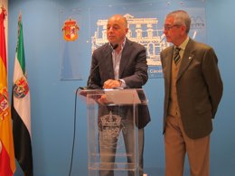 El Concejal Cacereño Pedro Muriel Presenta Cabalgata De Reyes 2014