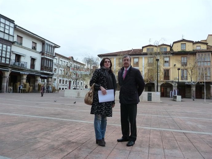 Lidia Ruiz Salmón y Pedro García Carmona 